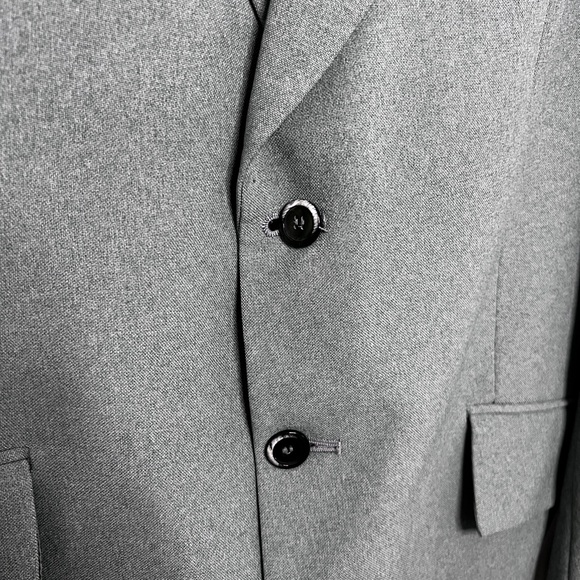 VINTAGE Sage Green Suit Sz 48R - Picture 4 of 9